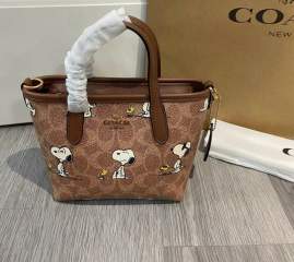 Picture of Coach Handbags _SKUfw241356416fw